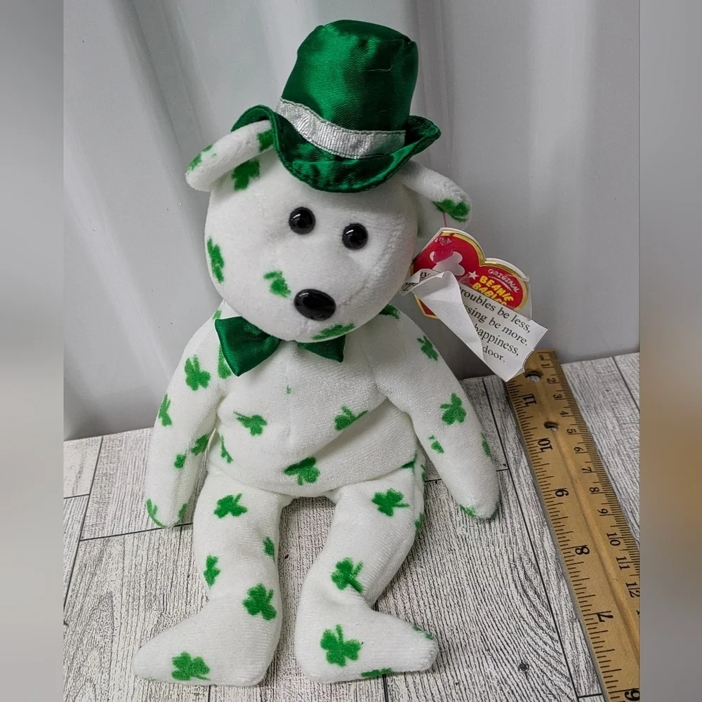 Ty O Fortune Shamrock Bear with Green Hat and Bow